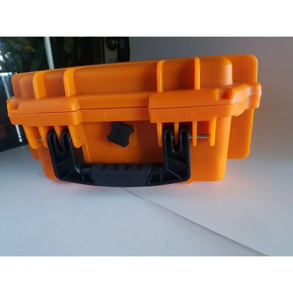Invicta 3 watch Slot Orange Hard plastic Dive Case Brand New for Collectors